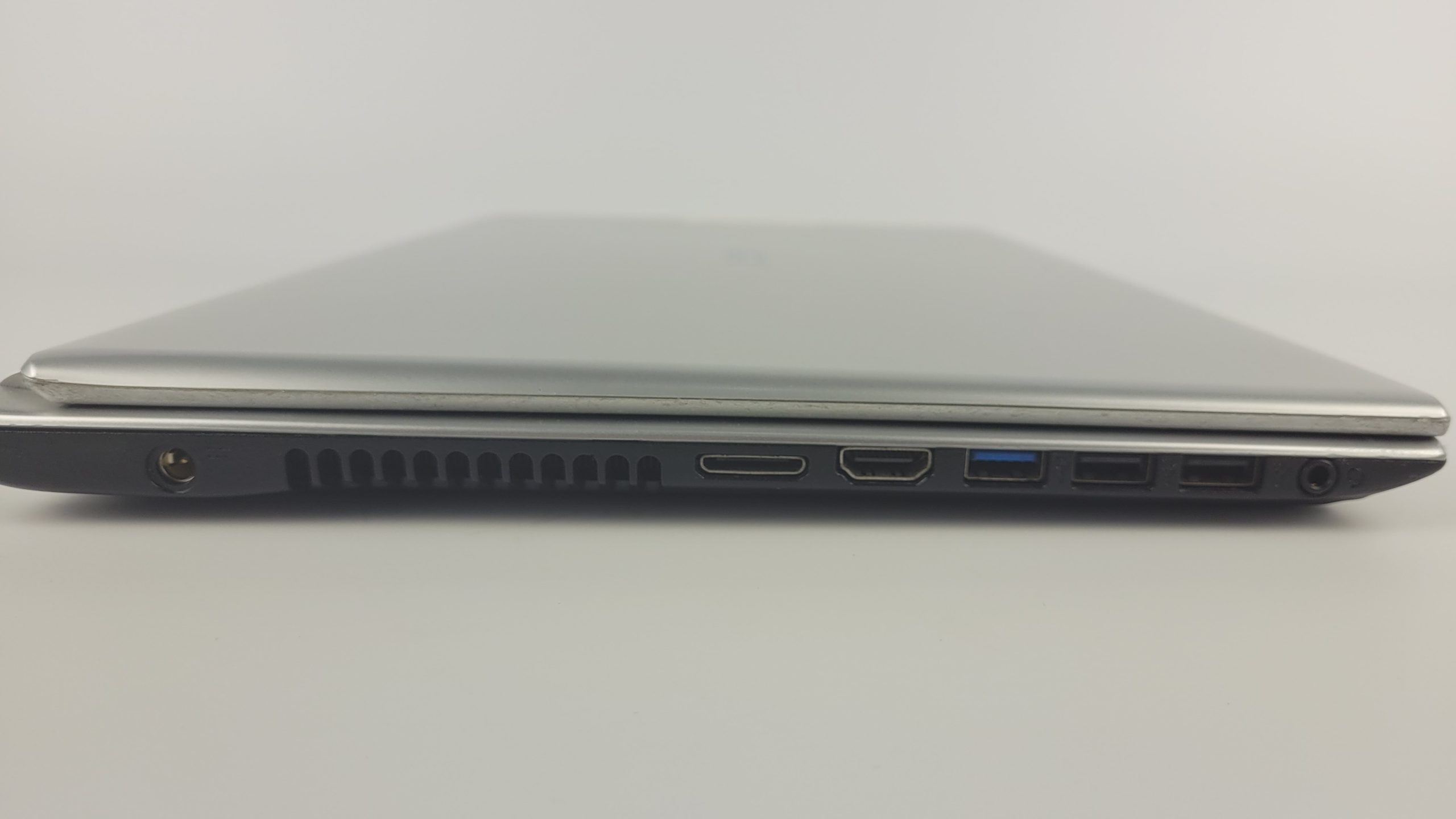 Acer Aspire V5-571PG - Image 3
