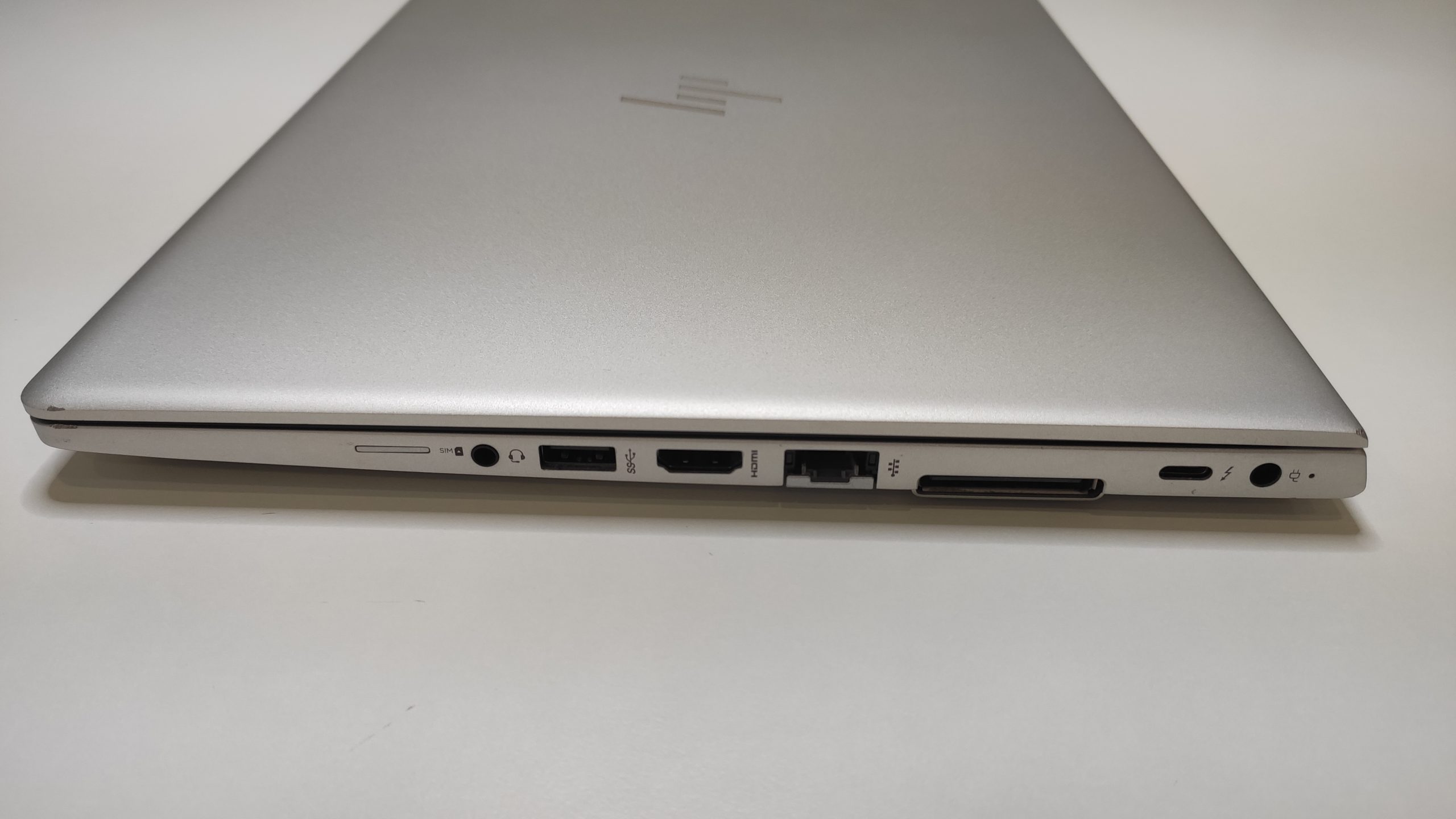 HP Elitebook 830 G5 - Image 3