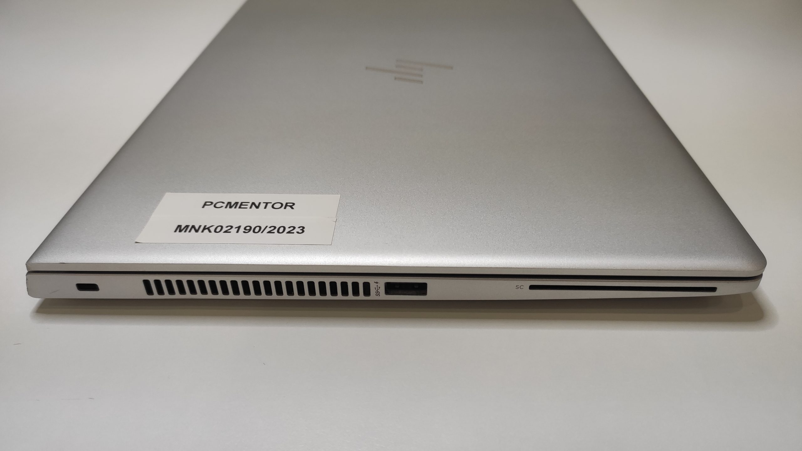 HP Elitebook 830 G5 - Image 4