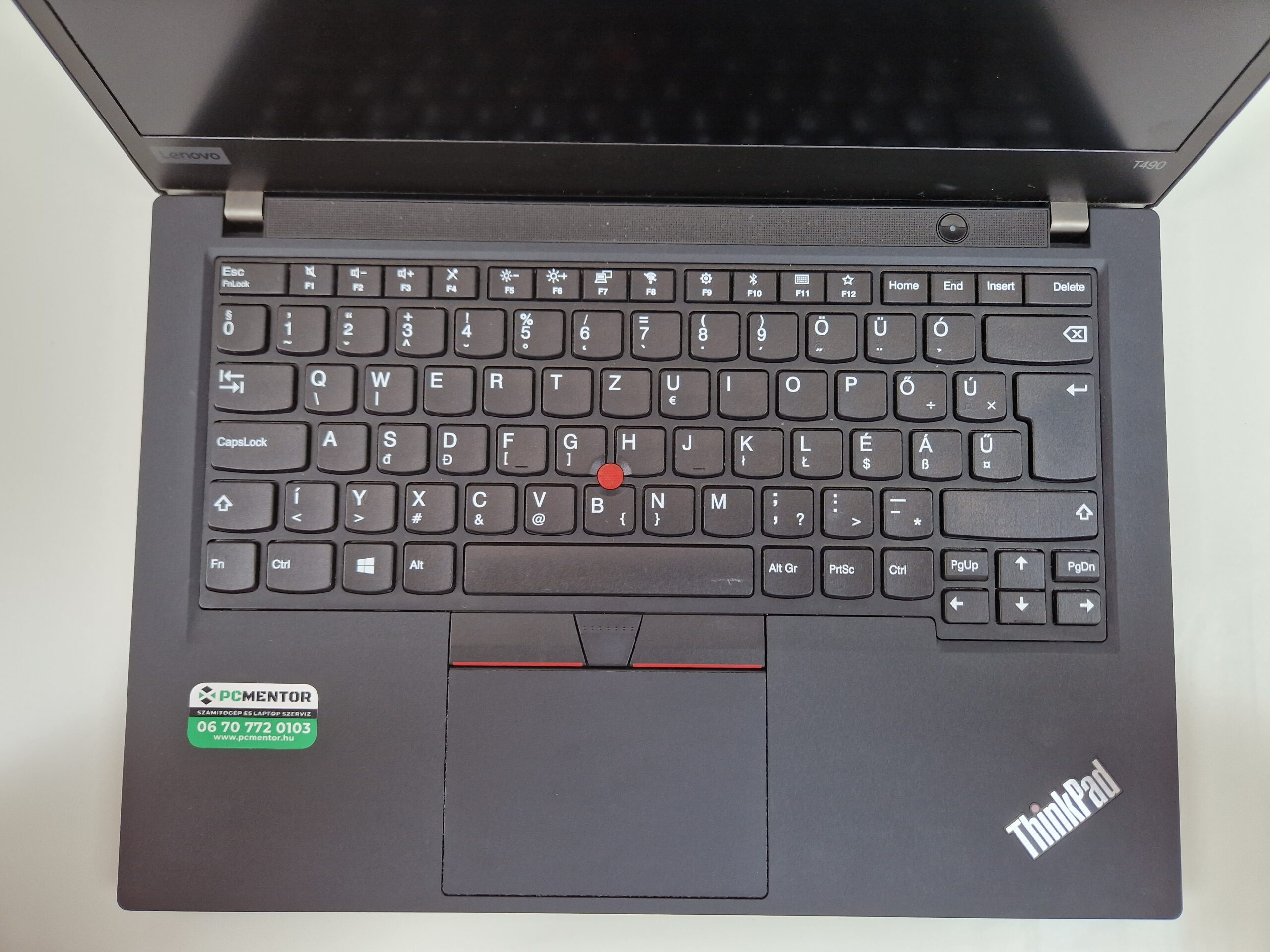 Lenovo ThinkPad T490 - Image 2