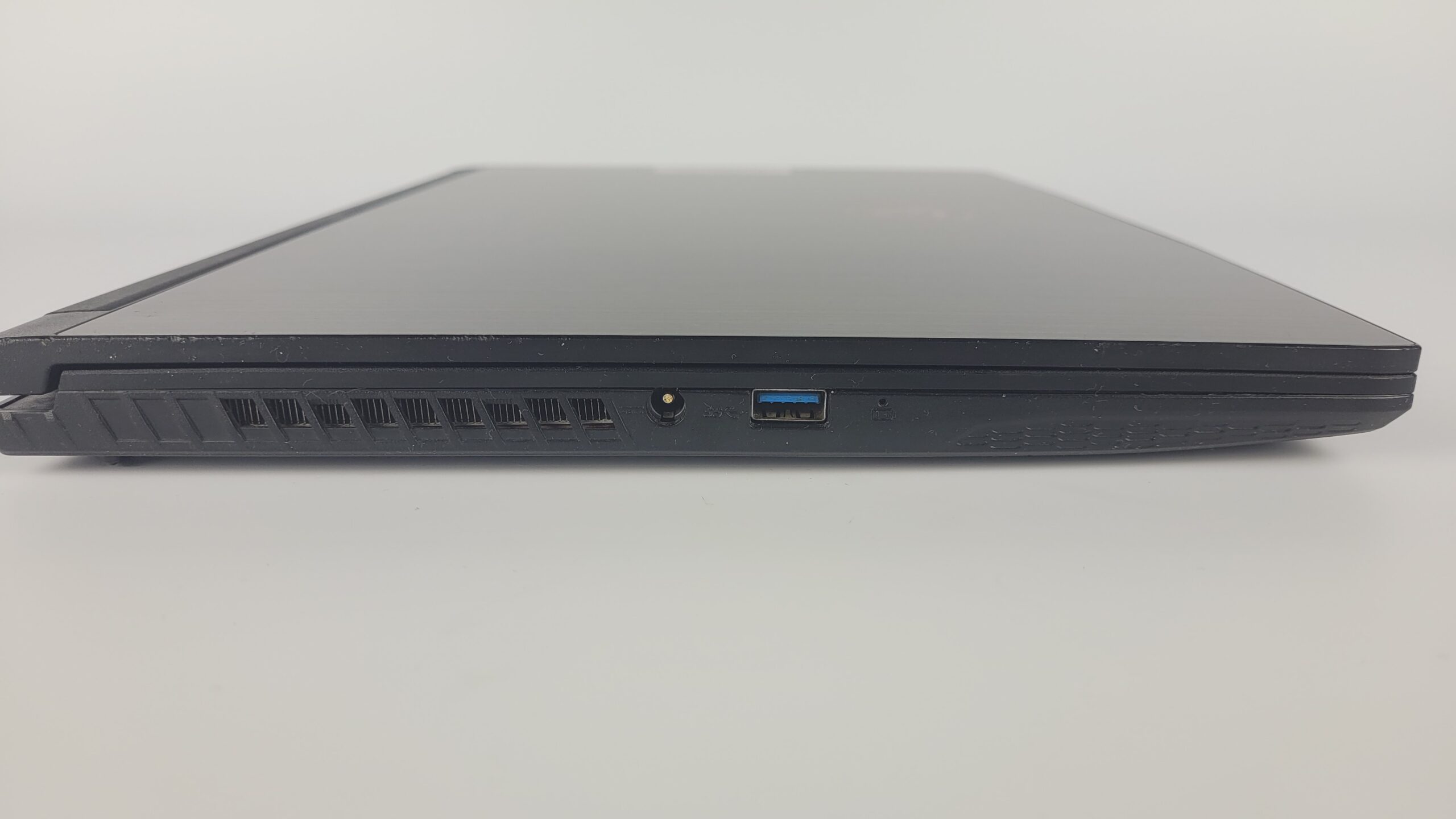 MSI GF63 - Image 4