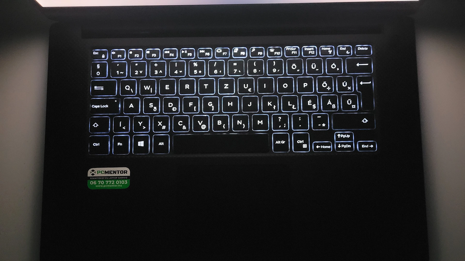 Dell XPS 7590 - Image 3