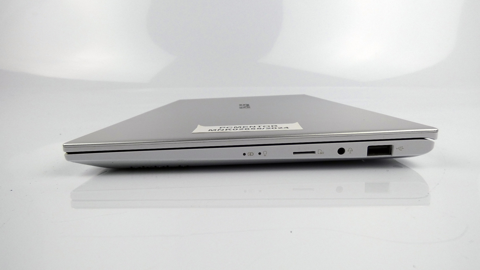Asus VivoBook S330 - Image 4