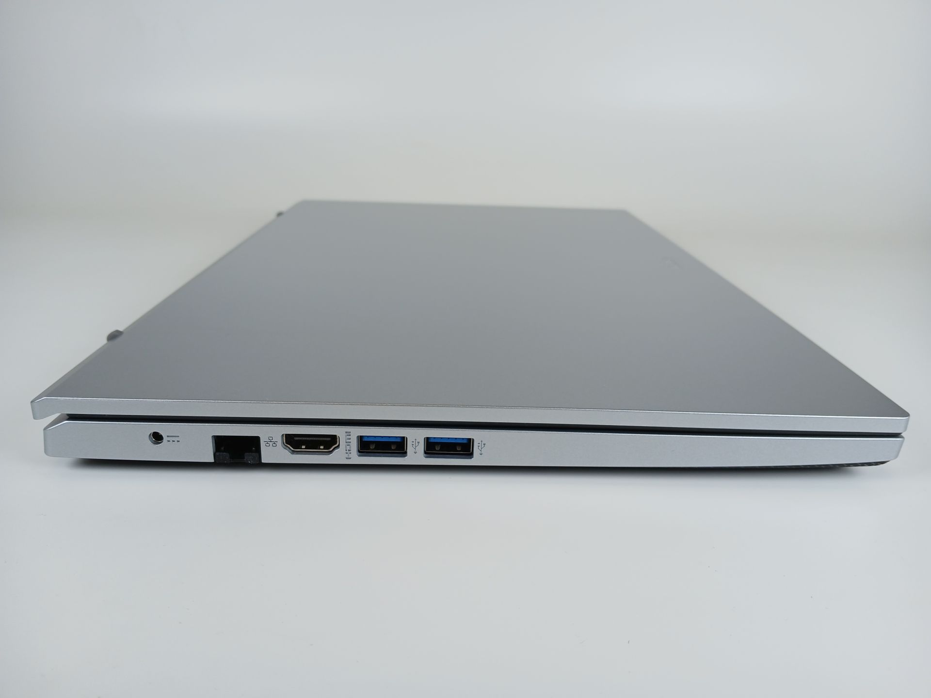 Acer Aspire A315-59 - Image 4