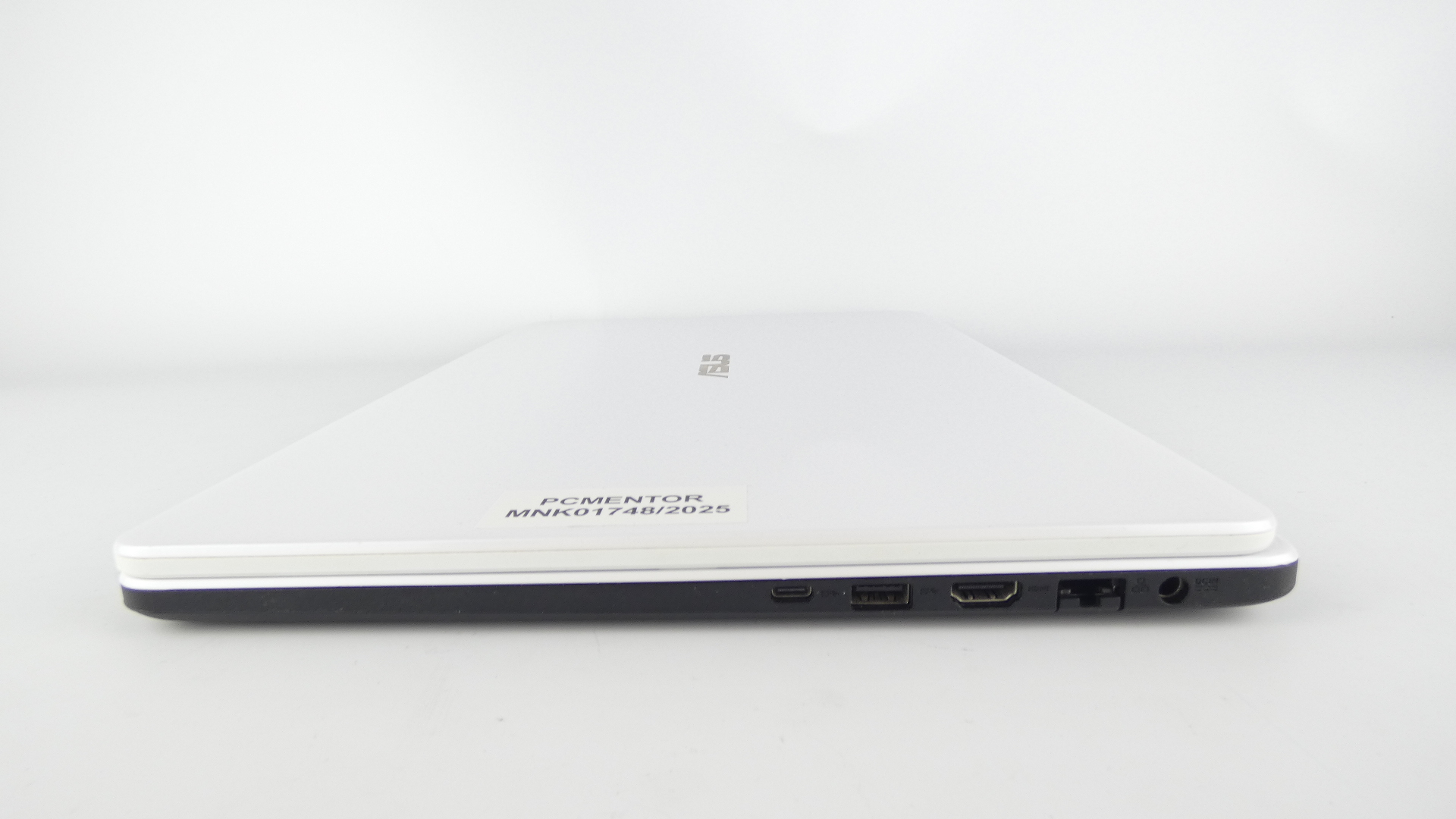 Asus VivoBook X705 - Image 3