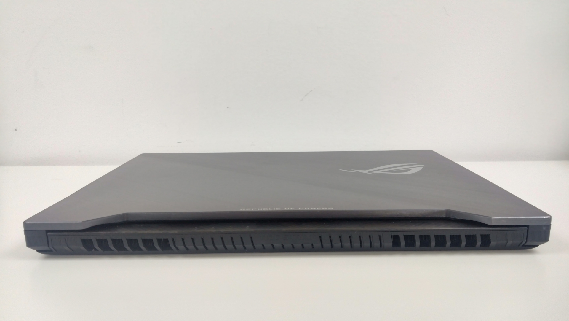 ASUS ROG STRIX GL504GW - Image 6
