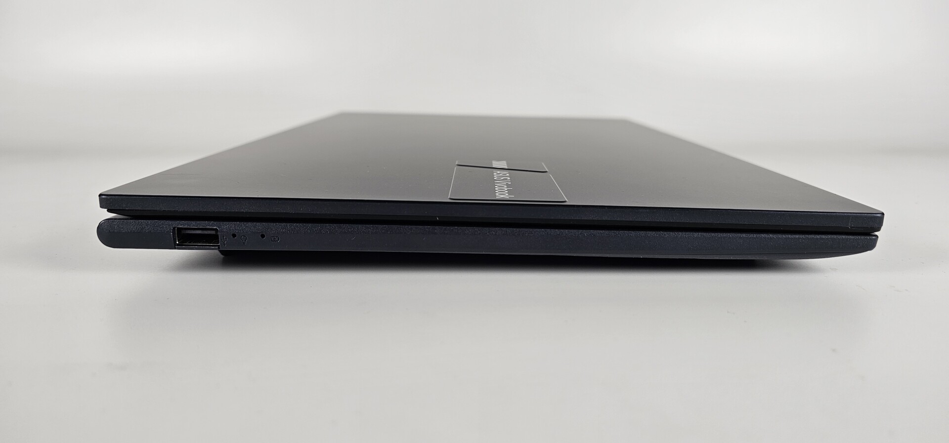 Asus Vivobook X1504ZA-NJ431 - Image 5
